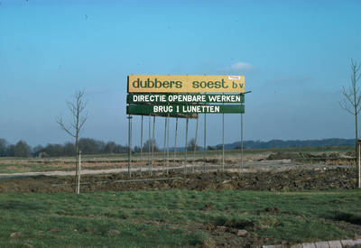 23369 Gezicht op de aanleg van de wijk Lunetten vanaf het Houtensepad te Utrecht.